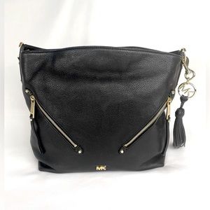 EUC Michael Kors “Evie” Black Leather Bag